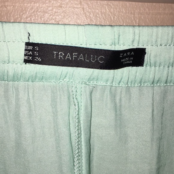 Shorts - Picture 3 of 3